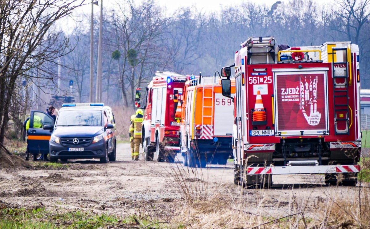 Groźne zdarzenia w powiecie raciborskim. Wypadek, wyciek metanolu i interwencje strażaków - Serwis informacyjny z Raciborza - naszraciborz.pl
