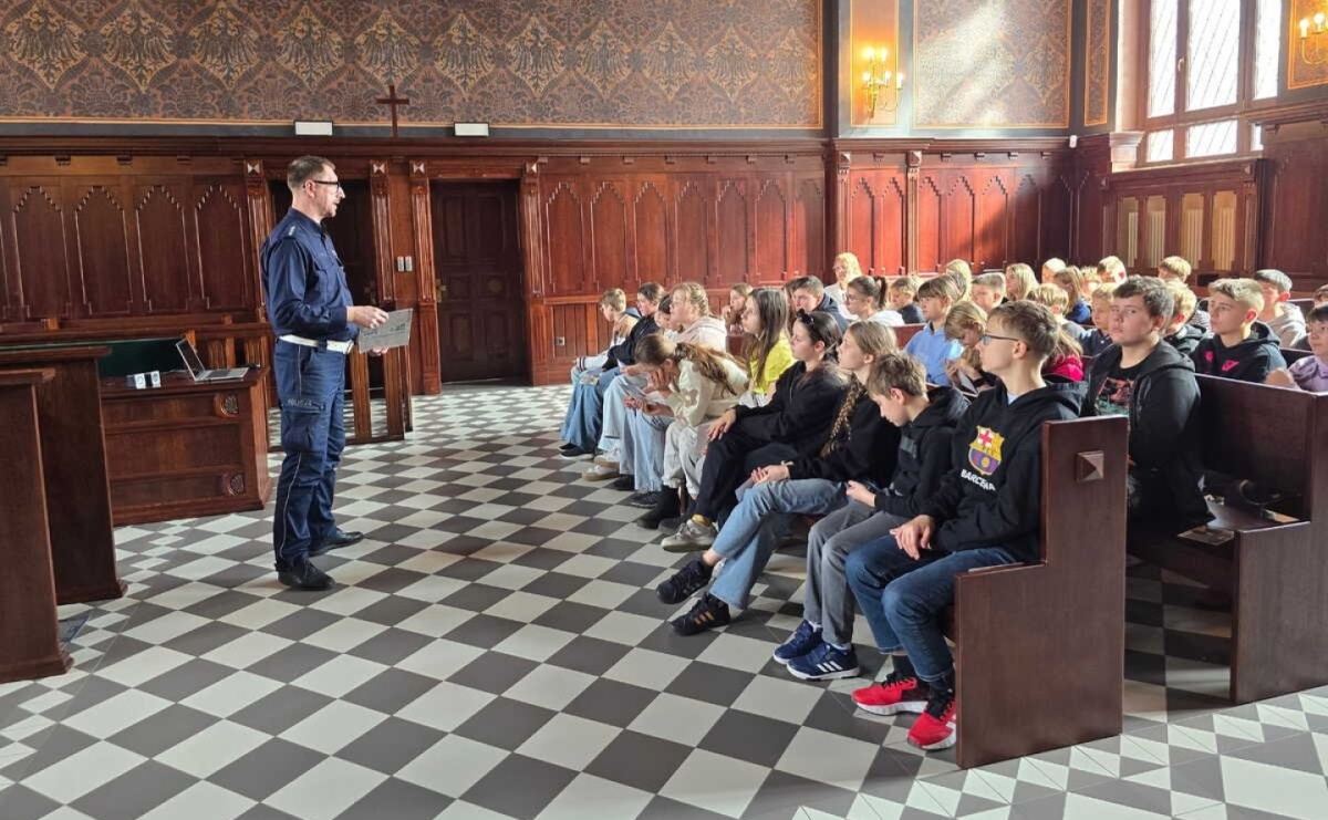 X Dni Edukacji Prawnej. Spotkanie z młodzieżą w raciborskim sądzie - Serwis informacyjny z Raciborza - naszraciborz.pl