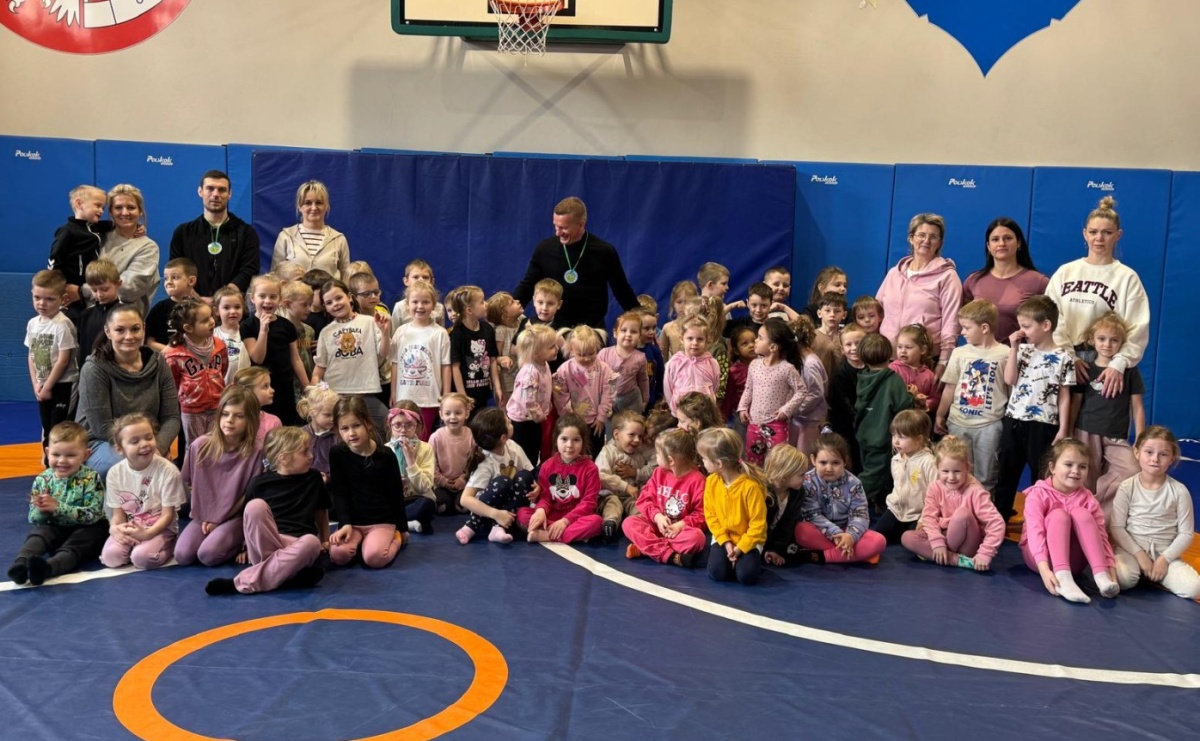 Spotkanie z olimpijczykiem – sportowy dzień przedszkolaków - Serwis informacyjny z Raciborza - naszraciborz.pl