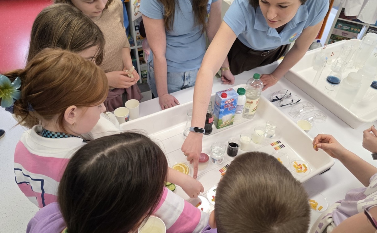 Światowy Dzień Wody z Wodociągami Raciborskimi w bibliotece - Serwis informacyjny z Raciborza - naszraciborz.pl