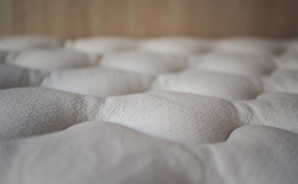 Materac piankowy czy sprężynowy – co lepiej sprawdza się w praktyce doboru cenowego? - Serwis informacyjny z Raciborza - naszraciborz.pl