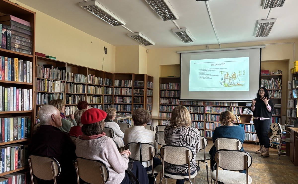 Witalność Seniora. Spotkanie z Magdaleną Kopel w bibliotece w Ocicach - Serwis informacyjny z Raciborza - naszraciborz.pl