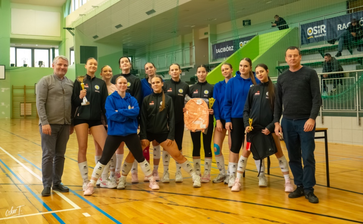 Puchar Ligi Kobiet. Mecze pełne emocji w hali przy ul. Łąkowej [FOTO] - Serwis informacyjny z Raciborza - naszraciborz.pl