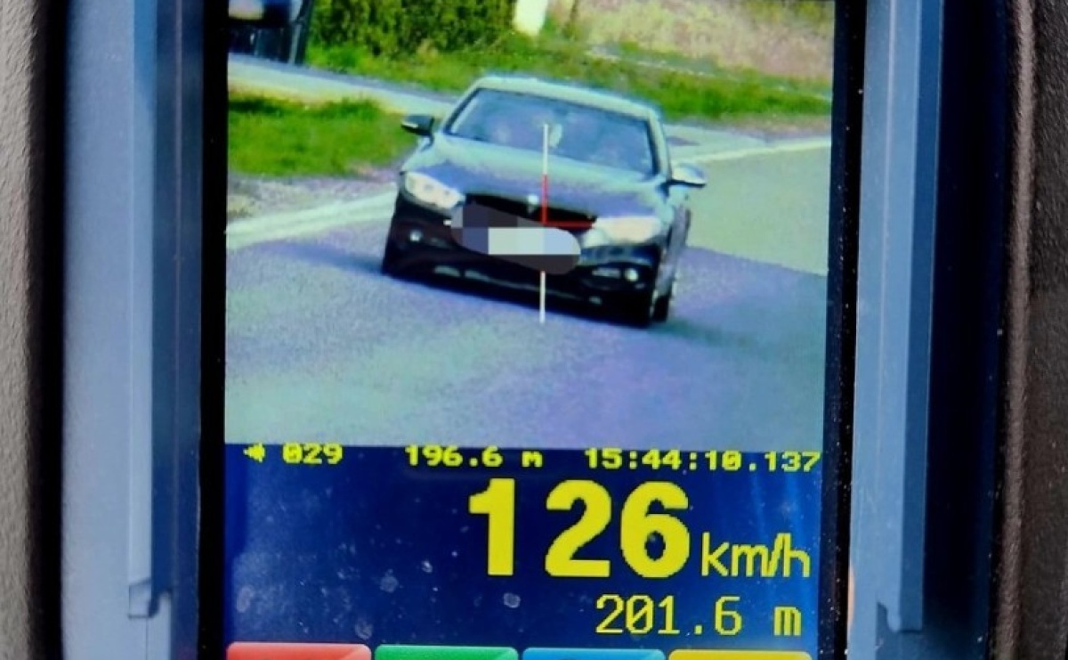 Kierowca BMW przeszarżował w Kobyli - Serwis informacyjny z Raciborza - naszraciborz.pl