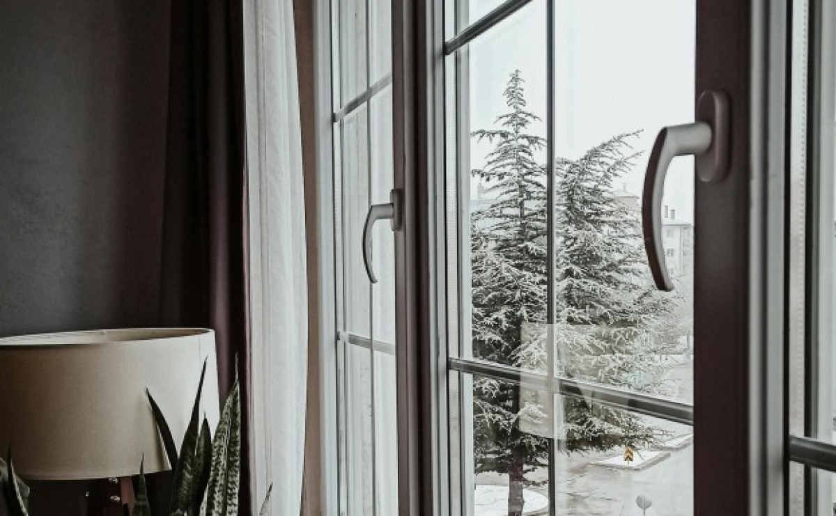 Okna aluminiowe czy PVC – które rozwiązanie wybrać do nowoczesnego domu - Serwis informacyjny z Raciborza - naszraciborz.pl