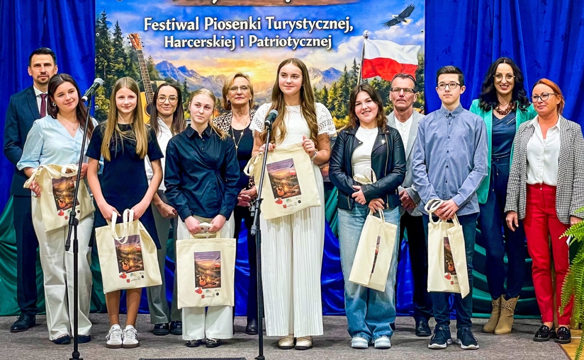 Muzyczna wędrówka w Krzanowicach. Za nami siódma edycja festiwalu piosenki - Serwis informacyjny z Raciborza - naszraciborz.pl