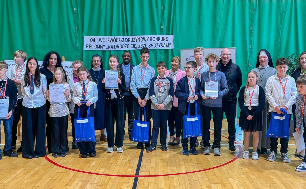 XVI Wojewódzki Drużynowy Konkurs Religijny w Rudniku - Serwis informacyjny z Raciborza - naszraciborz.pl