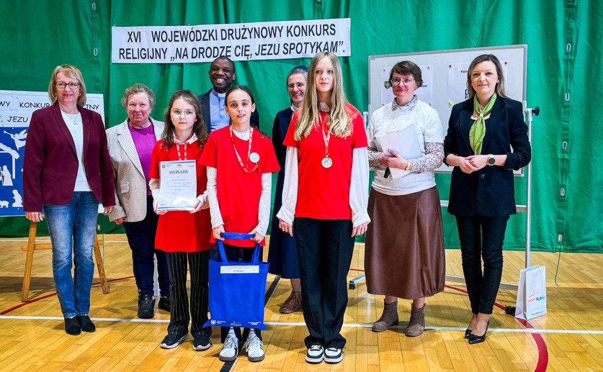 XVI Wojewódzki Drużynowy Konkurs Religijny w Rudniku - Serwis informacyjny z Raciborza - naszraciborz.pl