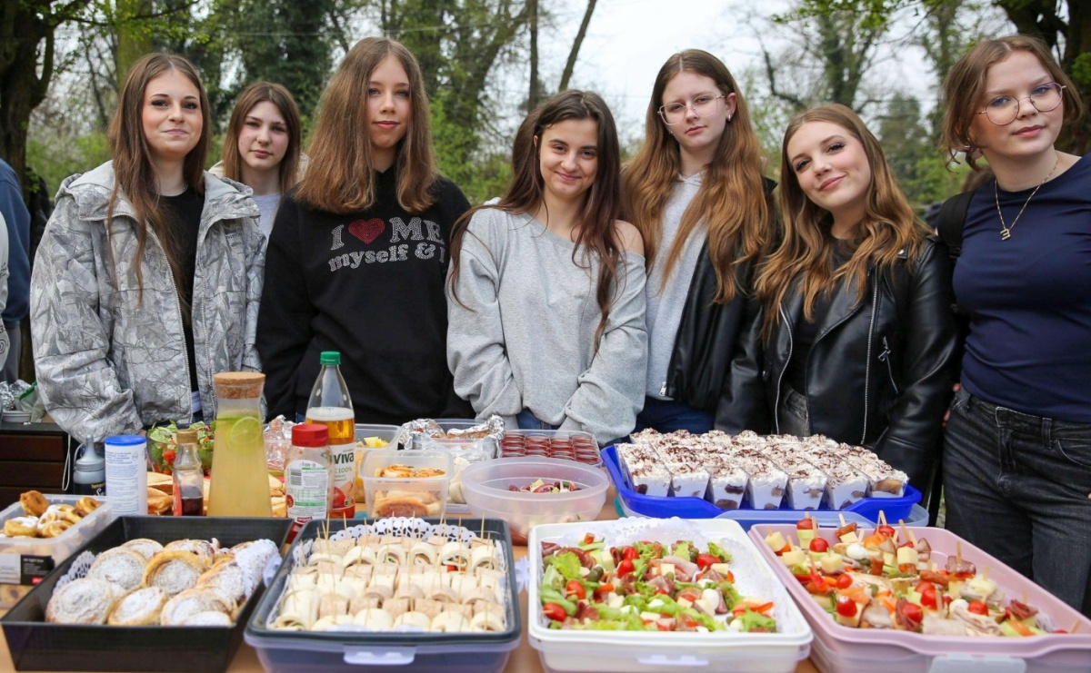 Śniadanie Mistrzów w Raciborzu. Sport, zdrowie i wspólnota szkolna [WIDEO] - Serwis informacyjny z Raciborza - naszraciborz.pl