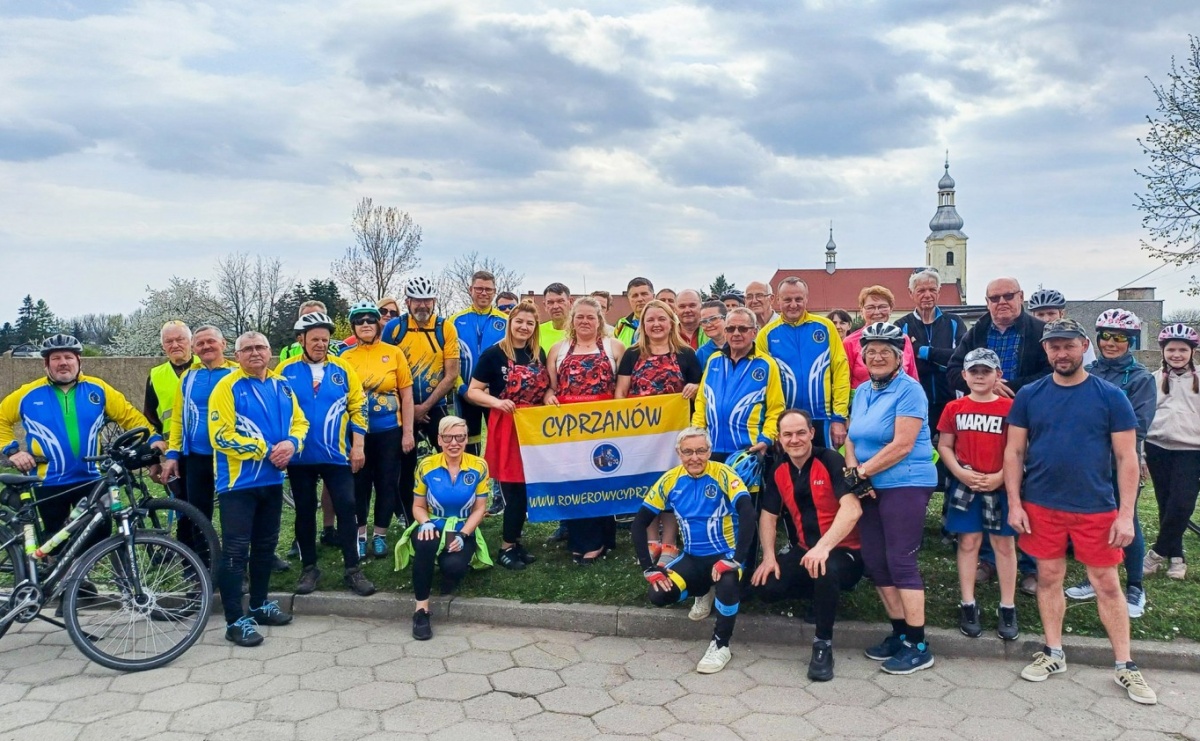Rajd na rozpoczęcie nowego sezonu Rowerowego Cyprzanowa - Serwis informacyjny z Raciborza - naszraciborz.pl