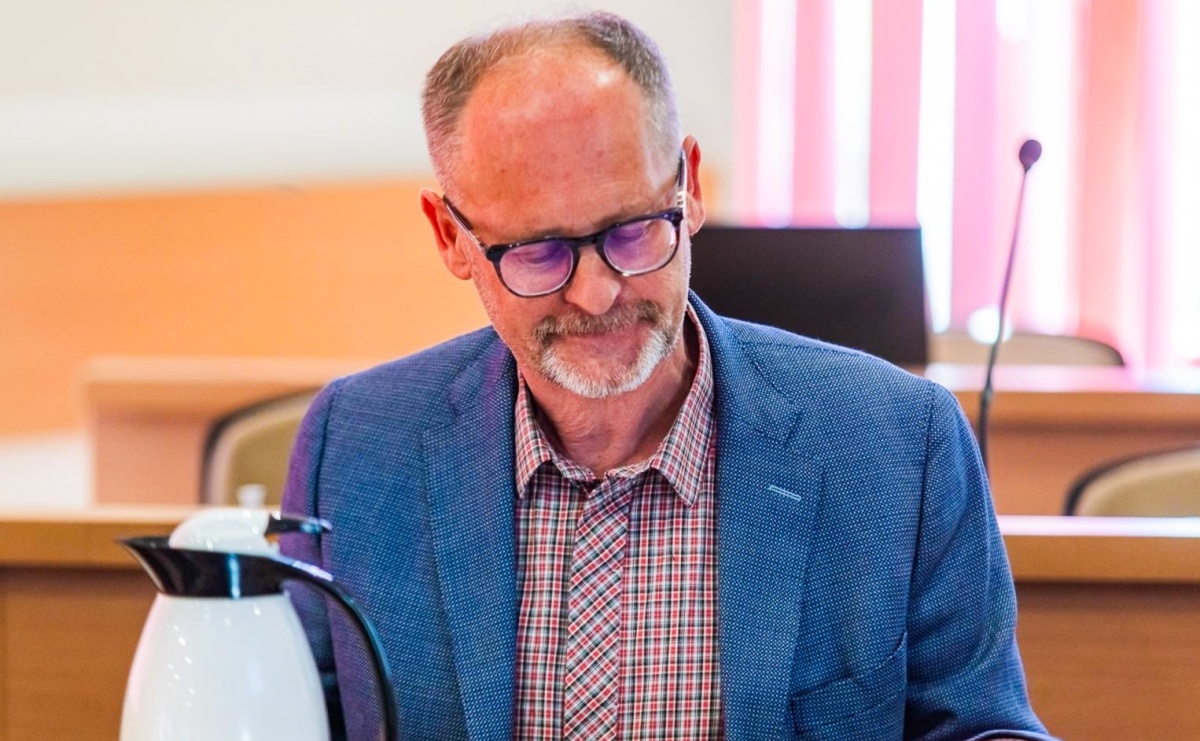 Faktury z PKP, teren pod boisko i pytanie o Wiatraki – komisja oświaty o zmianach budżetu - Serwis informacyjny z Raciborza - naszraciborz.pl