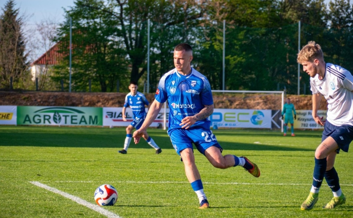 Sportowych emocji w miniony weekend nie brakowało. Najwięcej z nich dostarczyli piłkarze z regionu grający od IV ligi do C klasy Podokręgów Racibórz i Rybnik. Sprawdź, jak poradziła sobie drużyna, któ - Serwis informacyjny z Raciborza - naszraciborz.pl