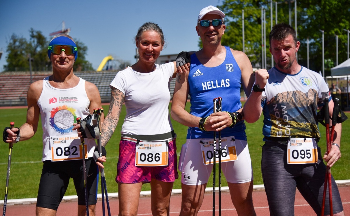 Bieg bez granic na stadionie OSiR. Sportowe święto 3 maja w Raciborzu [FOTO] - Serwis informacyjny z Raciborza - naszraciborz.pl