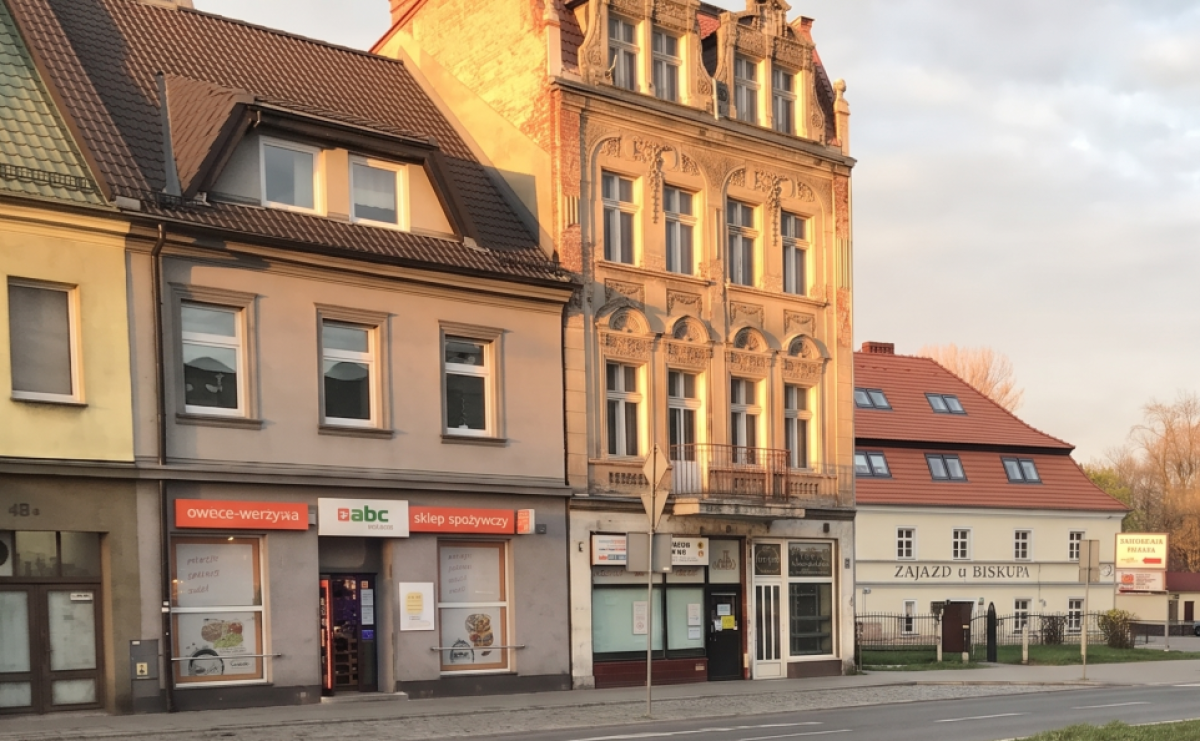 Nieudana próba sprzedaży ponad 110-letniej kamienicy przy ul. Londzina w Raciborzu - Serwis informacyjny z Raciborza - naszraciborz.pl