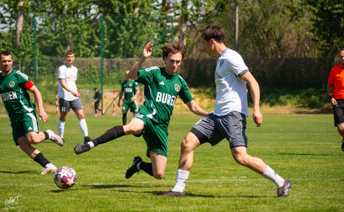 Gol w 88. minucie uratował Nędzę. Syrynia wypuściła zwycięstwo z rąk [FOTO] - Serwis informacyjny z Raciborza - naszraciborz.pl