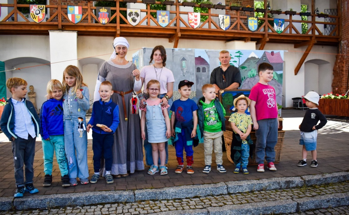 Dzień rycerski dla dzieci i młodzieży na Zamku Piastowskim w Raciborzu [FOTO] - Serwis informacyjny z Raciborza - naszraciborz.pl