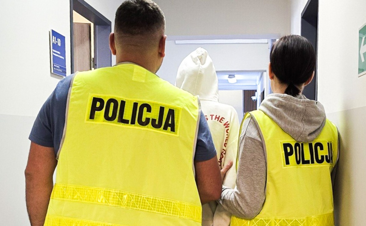 Trzy osoby zatrzymane w sprawie przywłaszczenia i oszustw na ponad 20 mln zł - Serwis informacyjny z Raciborza - naszraciborz.pl