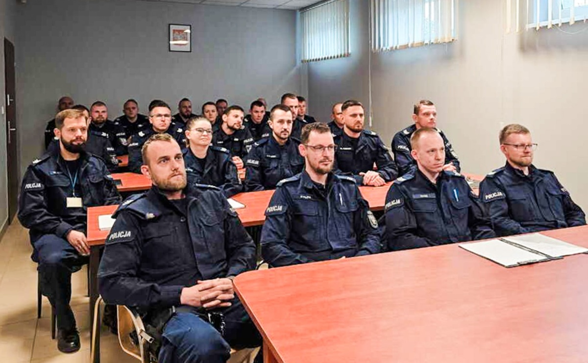 W raciborskiej komendzie ruszył kurs aspirancki - Serwis informacyjny z Raciborza - naszraciborz.pl