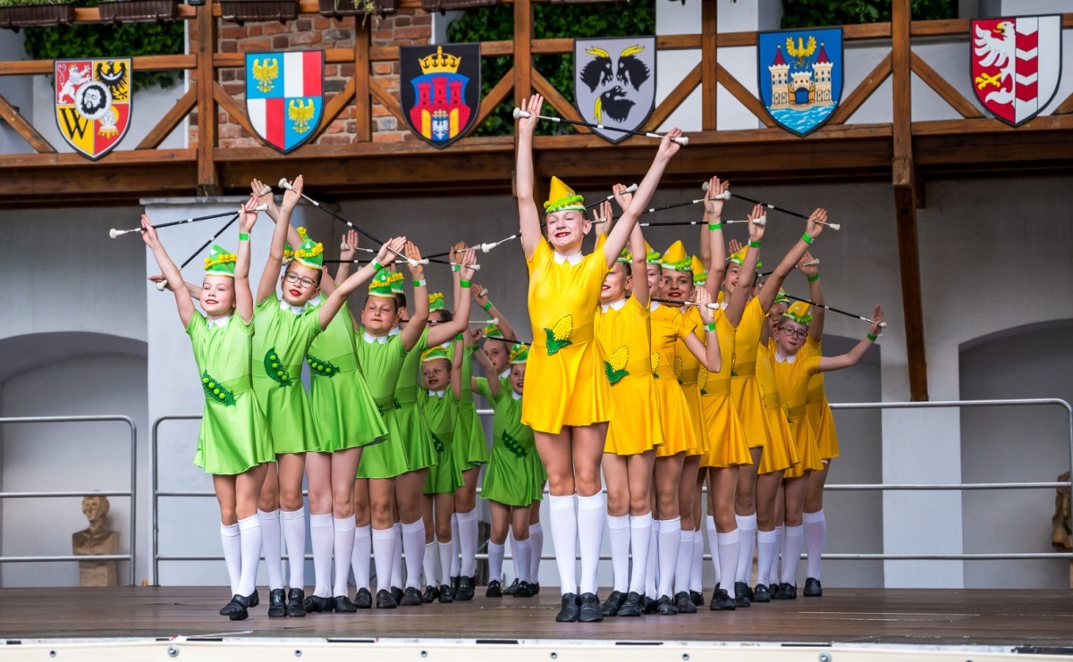 Turniej Sportu Mażoretkowego na Zamku Piastowskim w Raciborzu [FOTO i WIDEO] - Serwis informacyjny z Raciborza - naszraciborz.pl