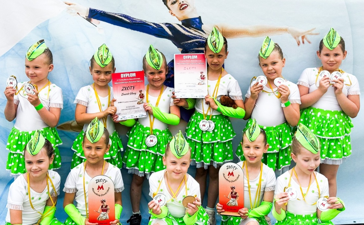 ZARA z sukcesami na VI Mażoretkowym Zawrocie Głowy - Serwis informacyjny z Raciborza - naszraciborz.pl