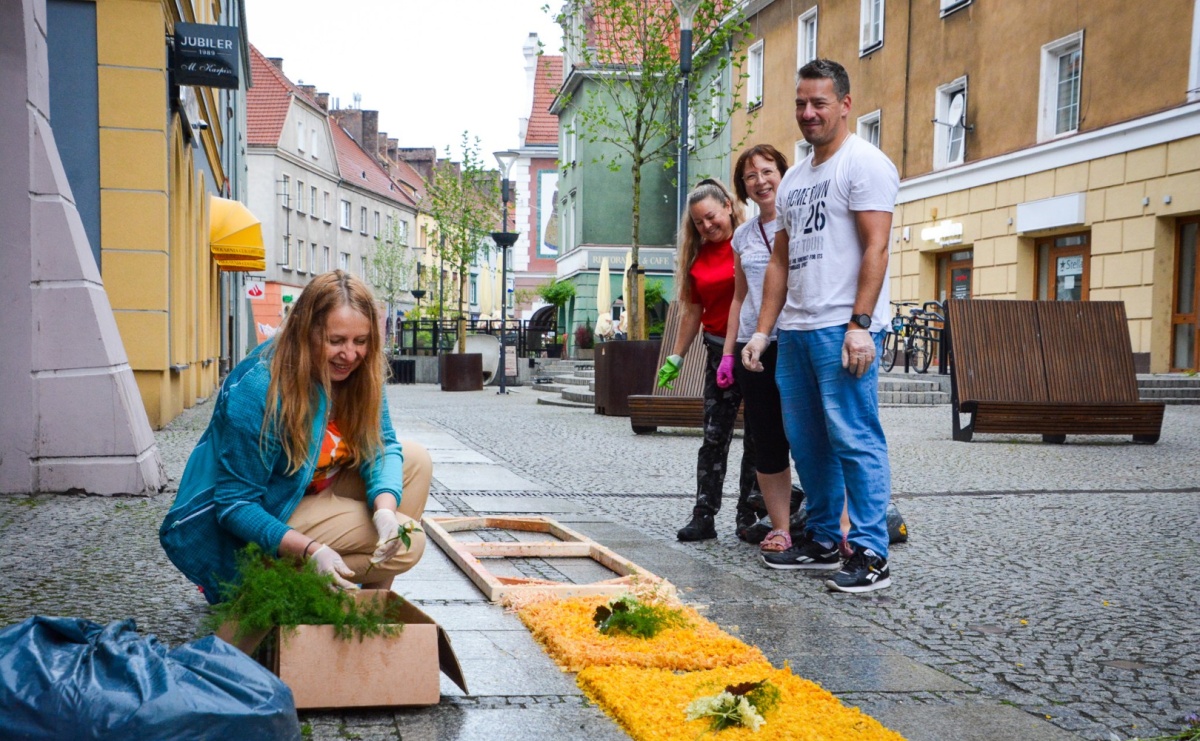 Raciborskie stare miasto gotowe na procesję Bożego Ciała [FOTO] - Serwis informacyjny z Raciborza - naszraciborz.pl