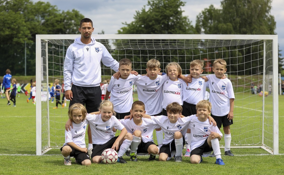 Międzynarodowy Turniej Piłki Nożnej V4 Cup 2026 w Raciborzu – dwa dni rywalizacji młodych talentów - Serwis informacyjny z Raciborza - naszraciborz.pl