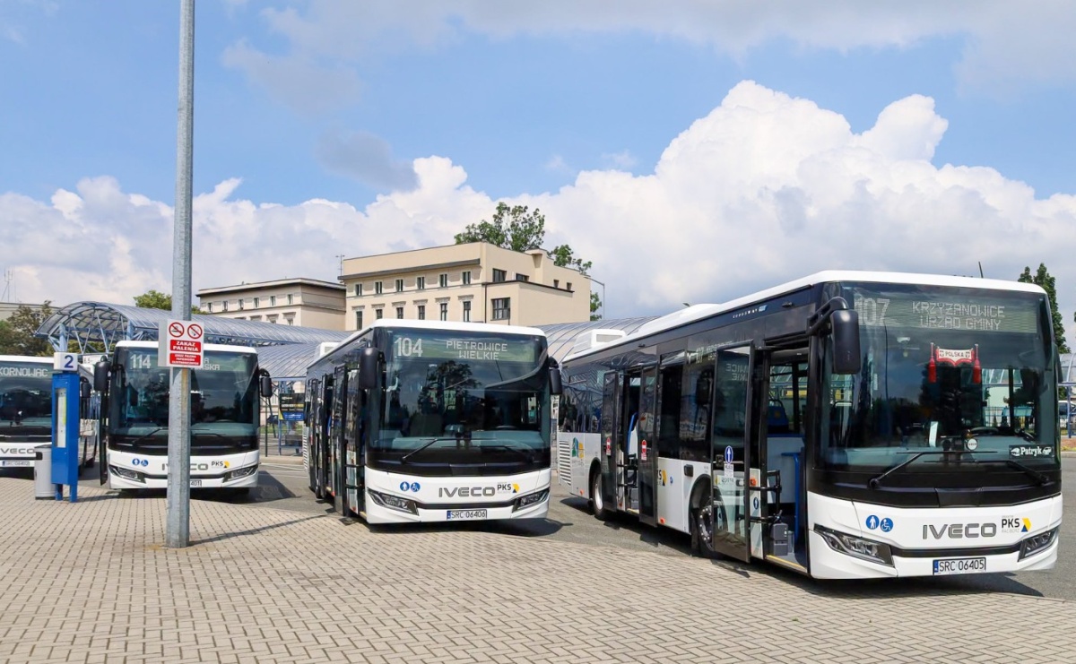 Nowe hybrydowe autobusy Iveco wzmocniły flotę PKS w Raciborzu - Serwis informacyjny z Raciborza - naszraciborz.pl