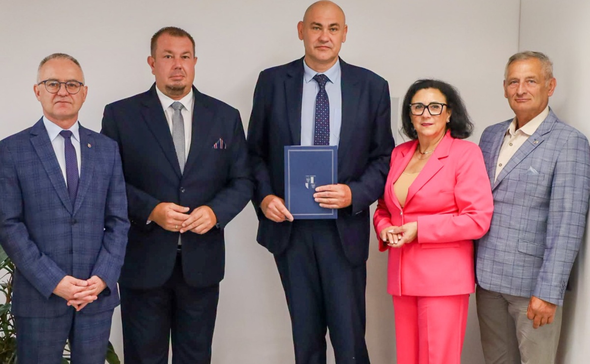 Janusz Klejny pokieruje Młodzieżowym Ośrodkiem Wychowawczym w Rudach - Serwis informacyjny z Raciborza - naszraciborz.pl