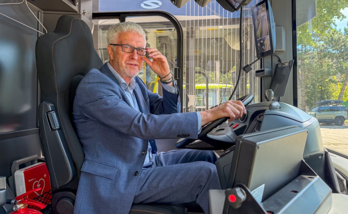 Nowe elektryczne autobusy już w Raciborzu. Wkrótce wyjadą na trasy - Serwis informacyjny z Raciborza - naszraciborz.pl