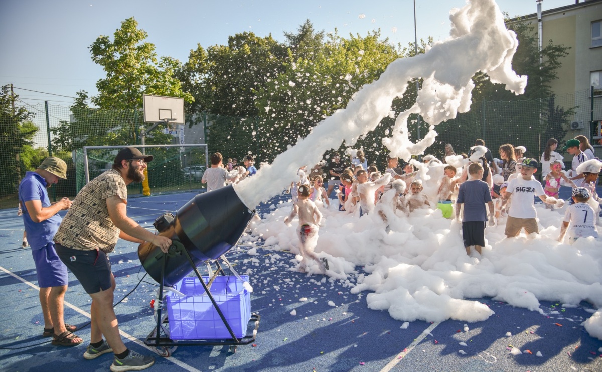 Płonia świętuje początek lata: Dzielnica pełna energii i sąsiedzkiej integracji [FOTO i WIDEO] - Serwis informacyjny z Raciborza - naszraciborz.pl