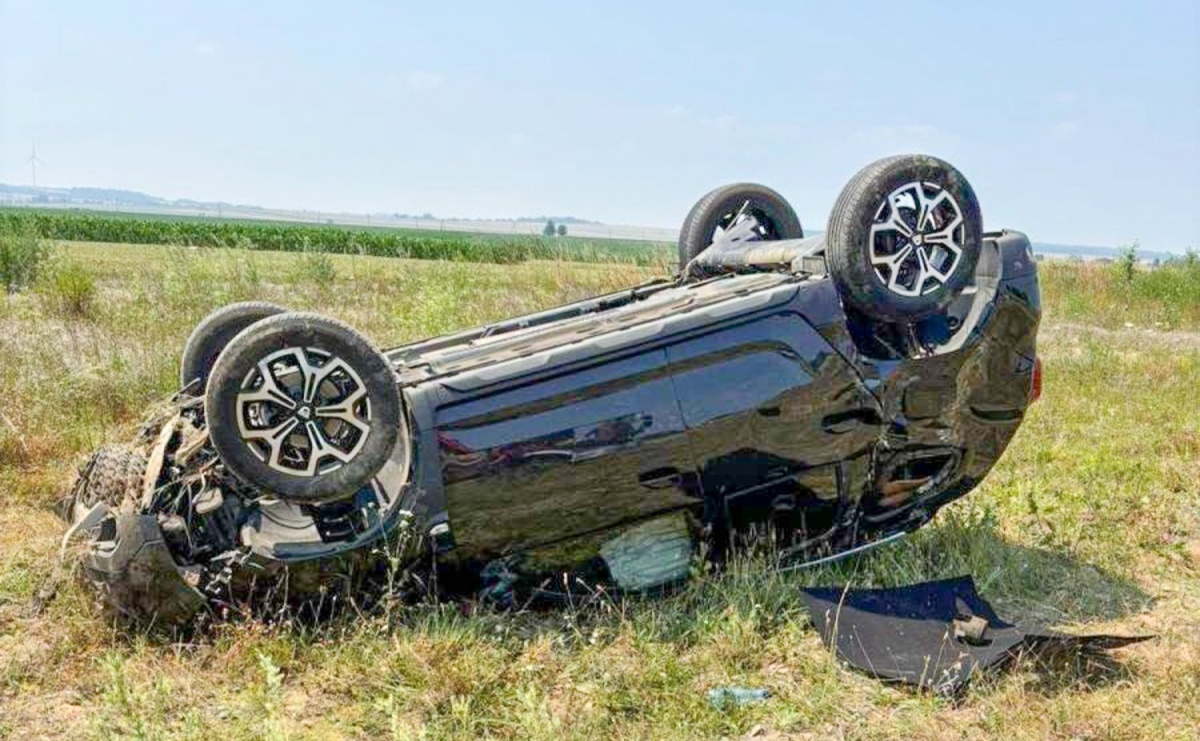 Dacia dachowała w Rudyszwałdzie. 72-latek poszkodowany - Serwis informacyjny z Raciborza - naszraciborz.pl