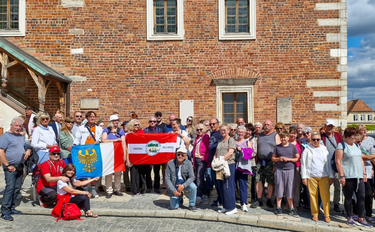 Sandomierz i Kazimierz Dolny na weekend. PTTK Racibórz zabrało 70 uczestników na turystyczny szlak - Serwis informacyjny z Raciborza - naszraciborz.pl