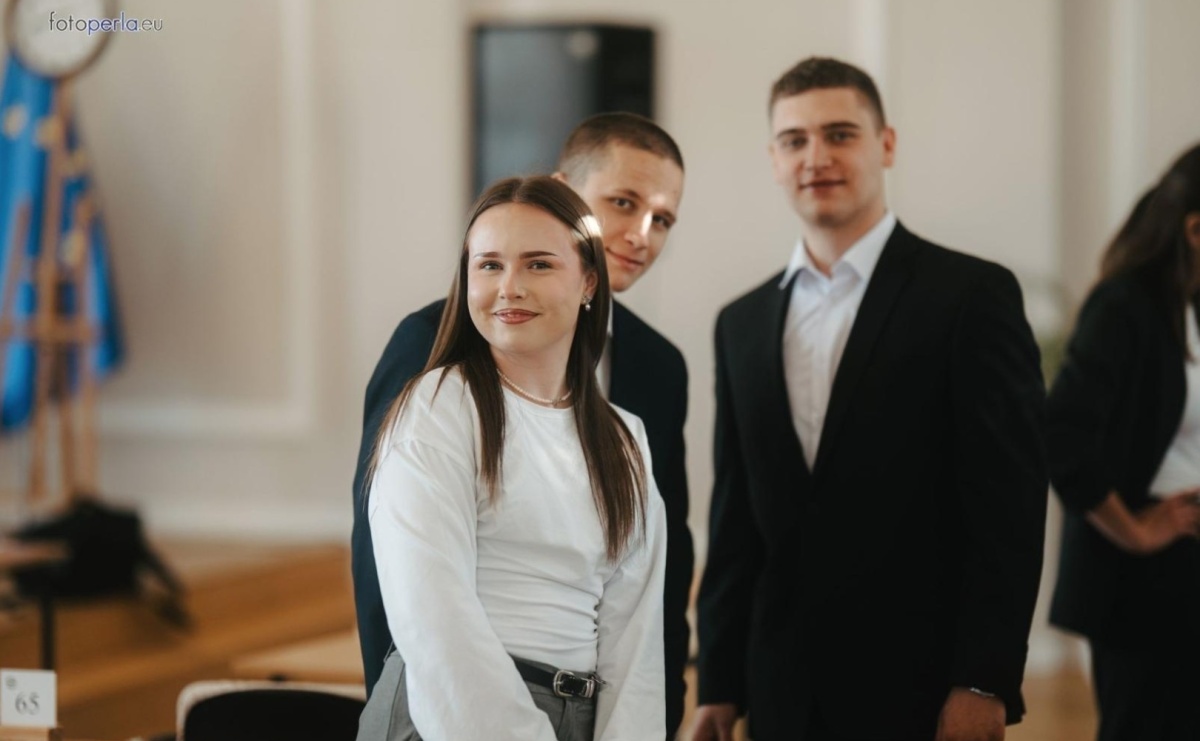 Matura 2026. Powiat raciborski w ścisłej czołówce województwa śląskiego z języka polskiego i matematyki - Serwis informacyjny z Raciborza - naszraciborz.pl
