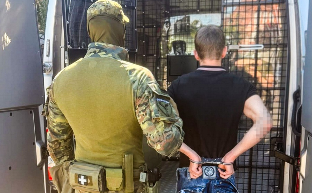 Ukrainiec propagował nazizm w Polsce – został deportowany przez Śląski Oddział SG z Raciborza - Serwis informacyjny z Raciborza - naszraciborz.pl