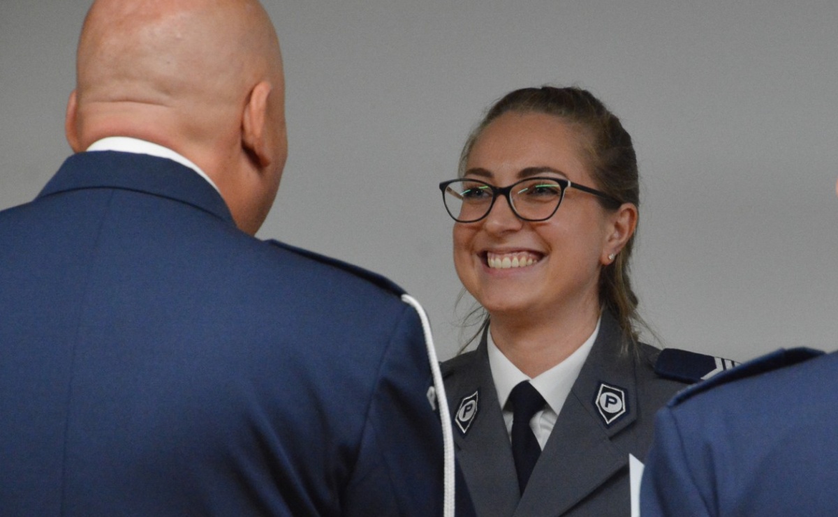 Raciborscy policjanci świętowali na zamku [FOTO i WIDEO] - Serwis informacyjny z Raciborza - naszraciborz.pl