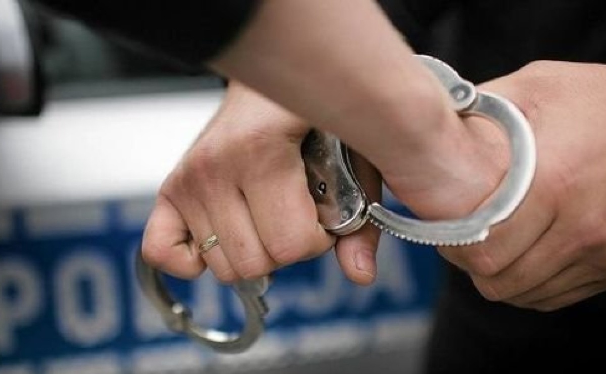 Włamali się do wiaty przy sklepie i ukradli żywność. Trzech raciborzan z zarzutami - Serwis informacyjny z Raciborza - naszraciborz.pl