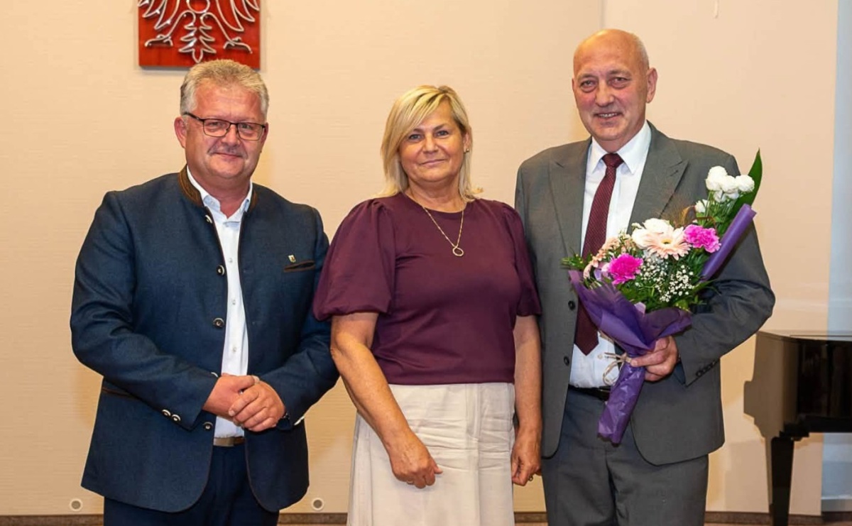 Nowy przewodniczący Rady Gminy Krzyżanowice. Hubert Fichna zastąpił Romana Kaczora - Serwis informacyjny z Raciborza - naszraciborz.pl