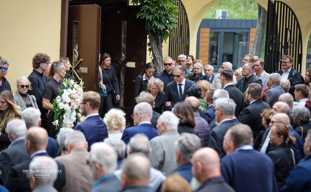 Ostatnie pożegnanie śp. Ryszarda Mularczyka na cmentarzu Jeruzalem w Raciborzu [FOTO] - Serwis informacyjny z Raciborza - naszraciborz.pl