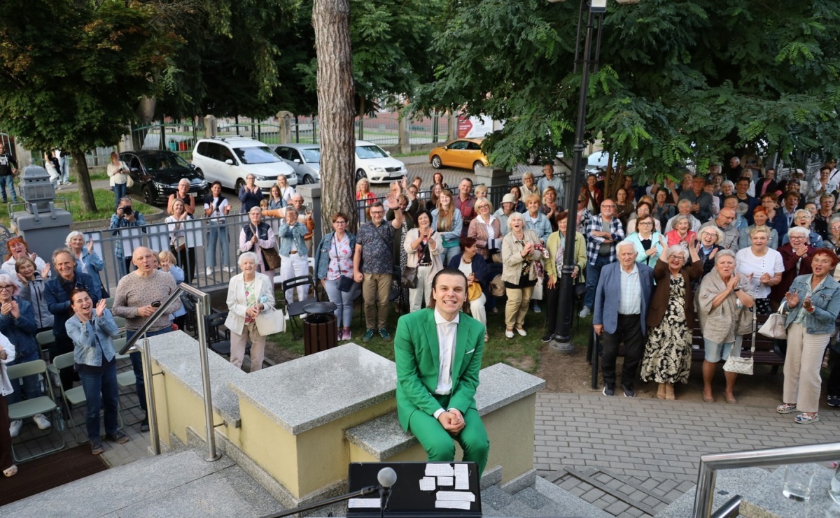 Aleksander Talkowski zachwycił publiczność w bibliotece - Serwis informacyjny z Raciborza - naszraciborz.pl