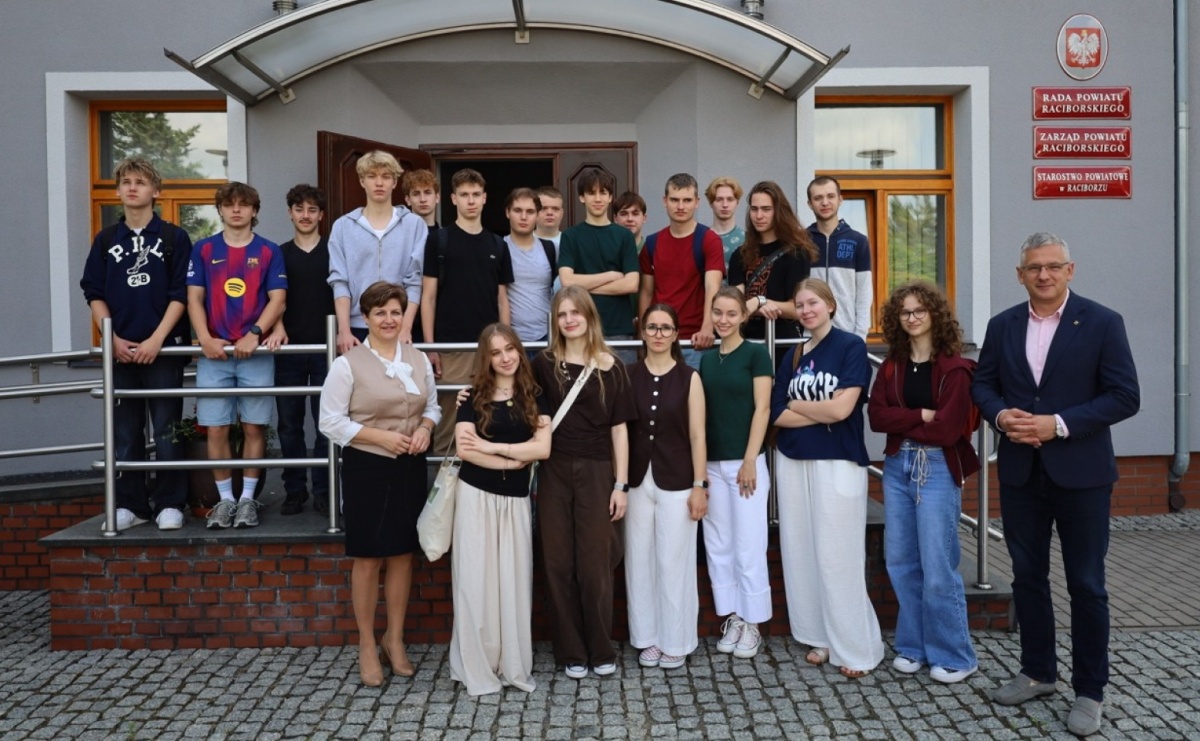 Młodzi poznawali samorząd od kuchni. Zakończyła się pierwsza edycja projektu edukacyjnego - Serwis informacyjny z Raciborza - naszraciborz.pl