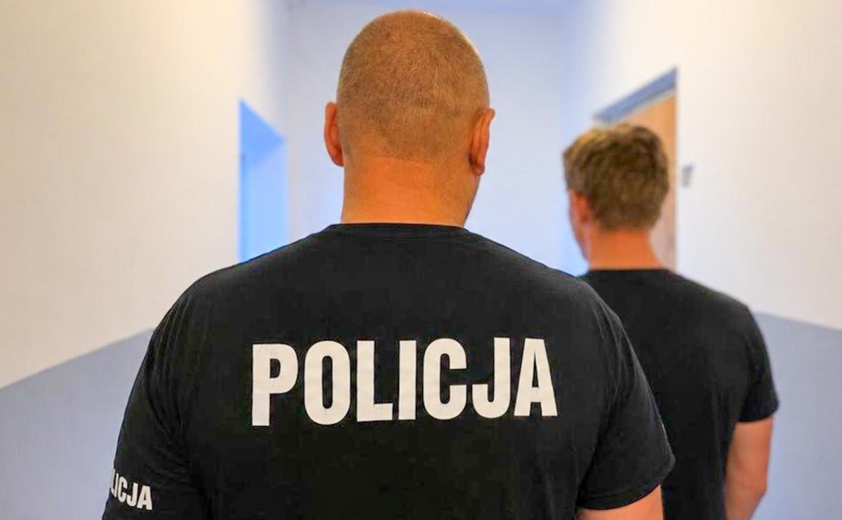Zaatakowali przypadkowego przechodnia. Chwilę później byli już w rękach policji - Serwis informacyjny z Raciborza - naszraciborz.pl