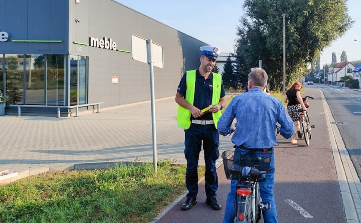 Rowerzyści pod lupą policji. Dziś jeden błąd może słono kosztować cyklistów - Serwis informacyjny z Raciborza - naszraciborz.pl