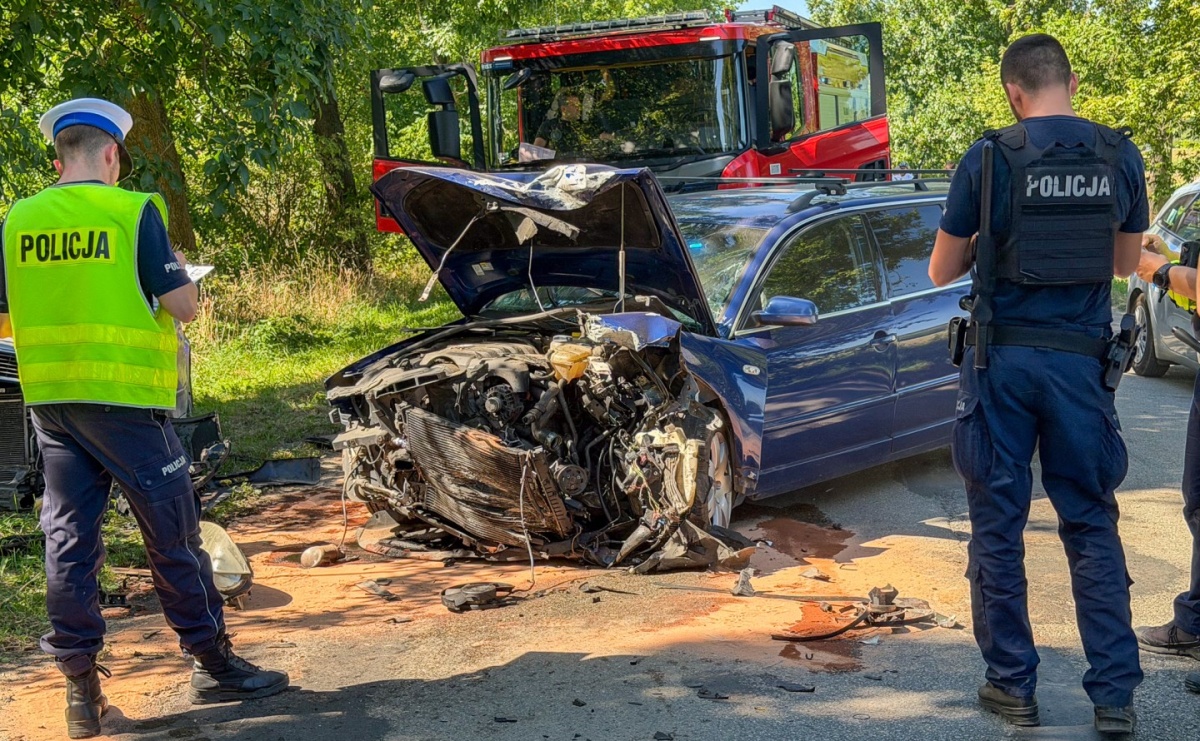 Zderzenie Audi i VW Passata na drodze Racibórz–Lubomia [FOTO] - Serwis informacyjny z Raciborza - naszraciborz.pl