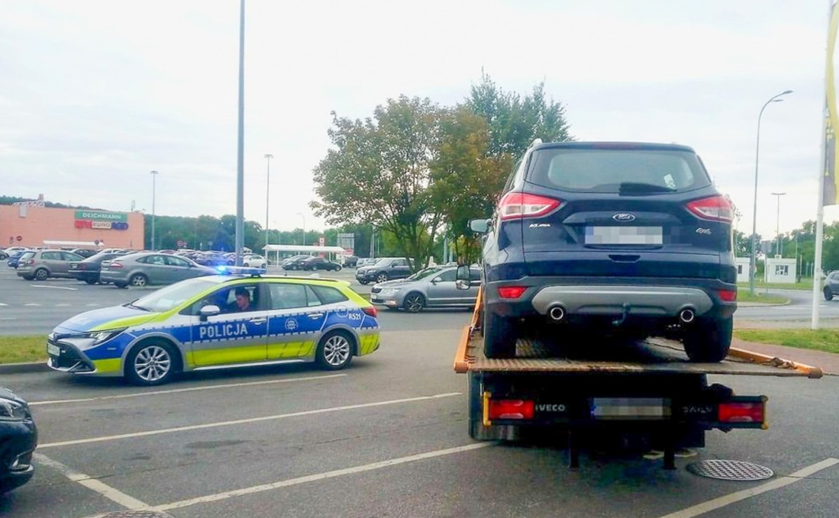 Miał prawie 2,5 promila i chciał odjechać! Świadkowie zatrzymali pijanego kierowcę - Serwis informacyjny z Raciborza - naszraciborz.pl