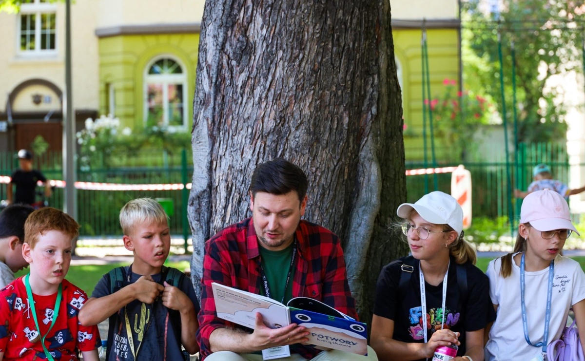 Lato z Biblioteką: Potwory książkowe - Serwis informacyjny z Raciborza - naszraciborz.pl