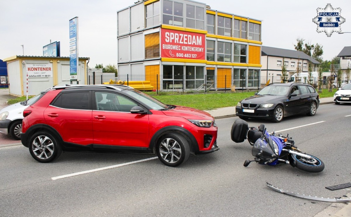 Czołówka w Krzyżanowicach i zderzenie z motocyklistą w Raciborzu. Policja apeluje o ostrożność - Serwis informacyjny z Raciborza - naszraciborz.pl
