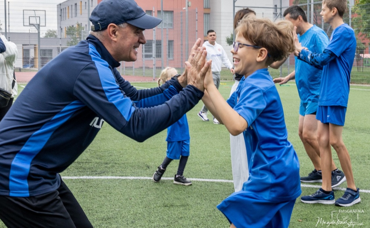Fruwaj z Orłami - z Warszawy do Raciborza. Ruszają zapisy na bezpłatne zajęcia dla dzieci z niepełnosprawnościami - Serwis informacyjny z Raciborza - naszraciborz.pl
