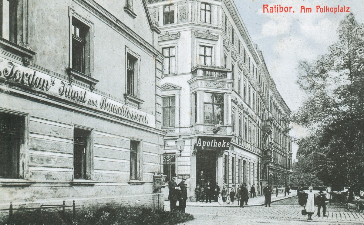 Ponad 150 lat historii zapisanej w murach. Apteka Pod Łabędziem - kartka z historii - Serwis informacyjny z Raciborza - naszraciborz.pl