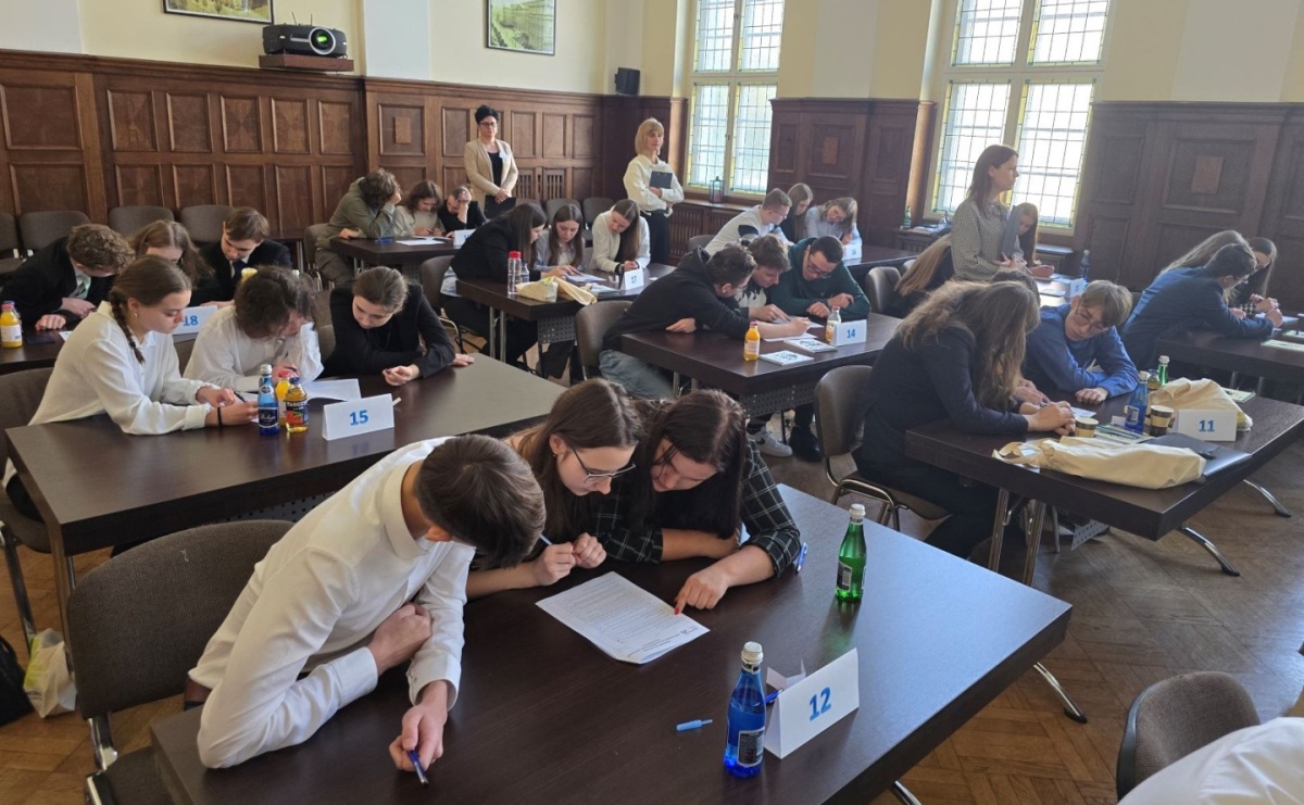 Praktyczna wiedza na start, indeks na studia przed maturą. Zgłoś szkołę do Lekcji z ZUS - Serwis informacyjny z Raciborza - naszraciborz.pl