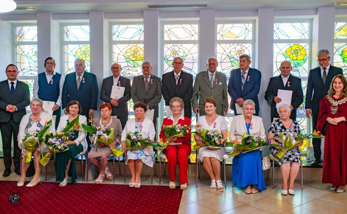 Gdy dwa serca się kochają, wszystkie trudy pokonają. Złote gody w raciborskim USC [FOTO i WIDEO] - Serwis informacyjny z Raciborza - naszraciborz.pl